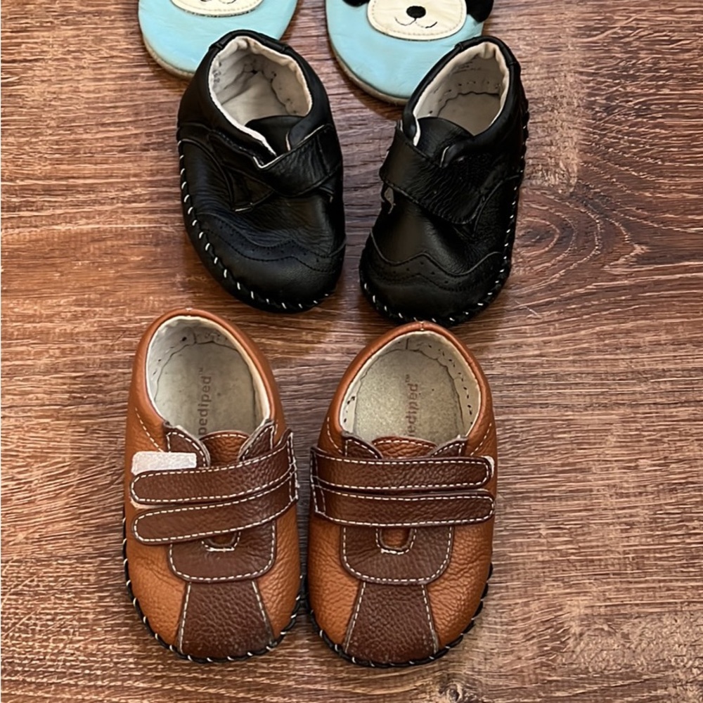 4 pairs of 6-12 month boys shoes